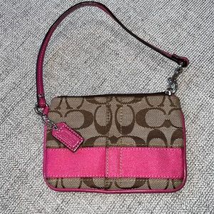 Coach Canvas Classic Logo Wristlet in Tan/Magenta